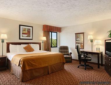 Days Inn By Wyndham Bloomington Rom bilde