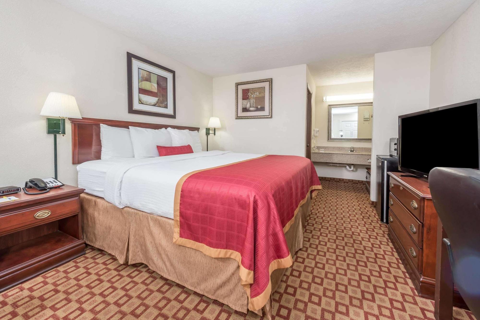 Days Inn By Wyndham Bloomington Eksteriør bilde