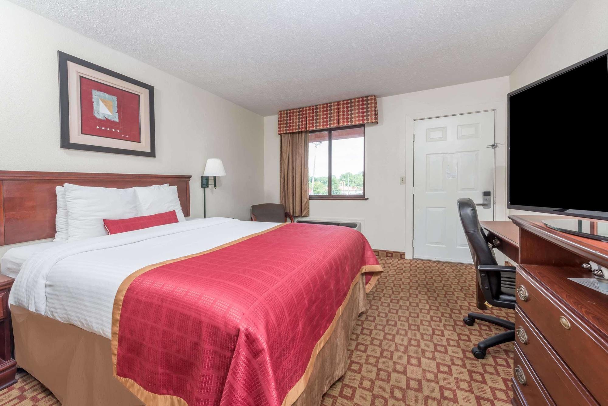 Days Inn By Wyndham Bloomington Eksteriør bilde